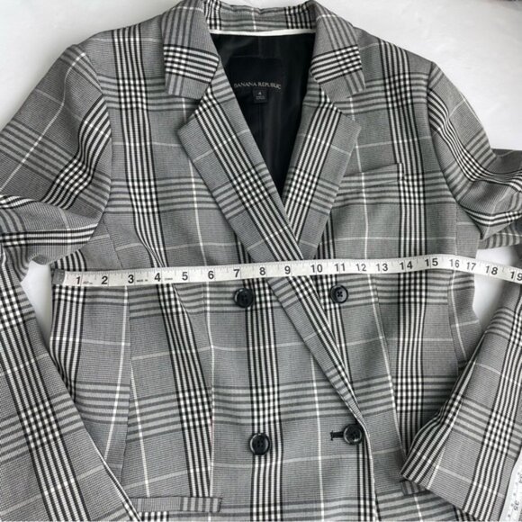 Banana Republic‎ Black & White Plaid Trench Coat - Picture 12 of 15